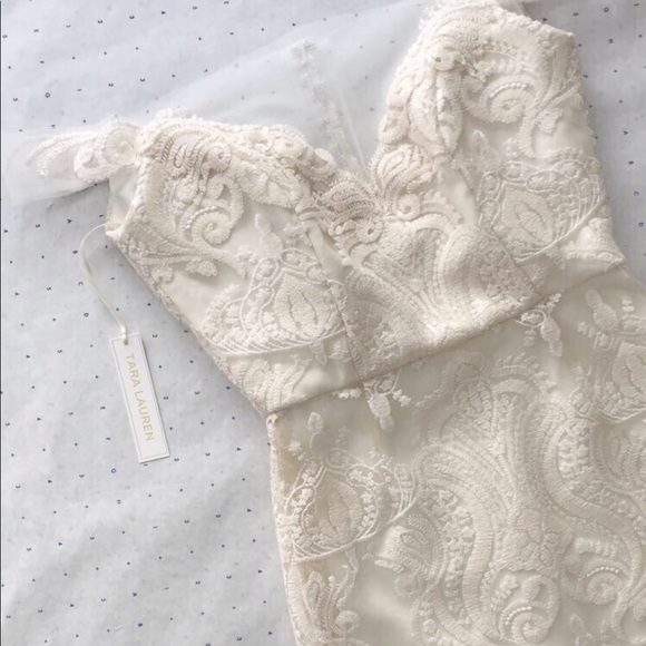 tara lauren Dresses & Skirts - Tara Lauren Wedding Dress